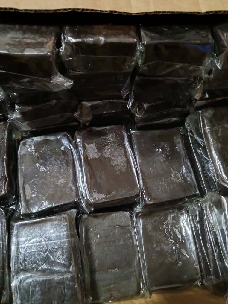 Savon artisanal coloré