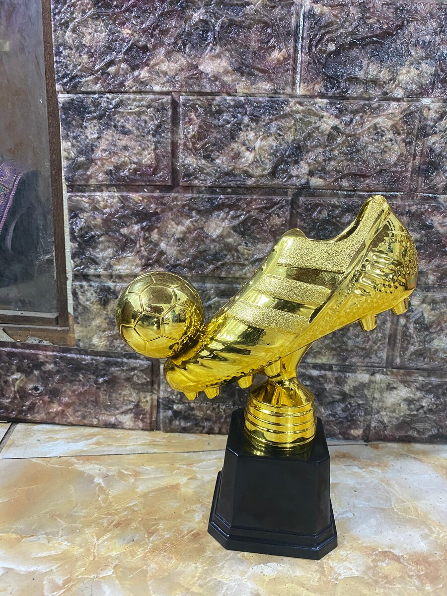 Trophées dorés exclusifs