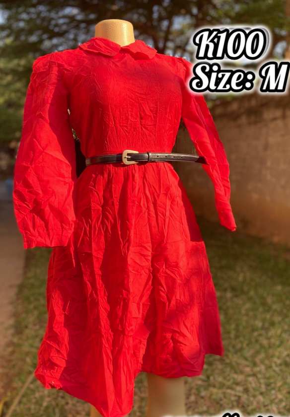 Elegant women's dress size M 