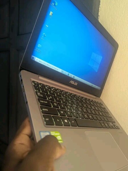 Ordinateur portable ASUS