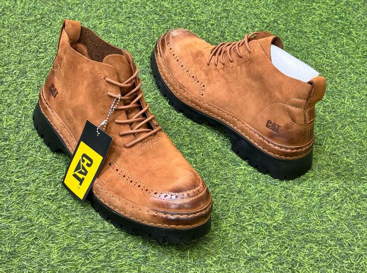 CAT boots