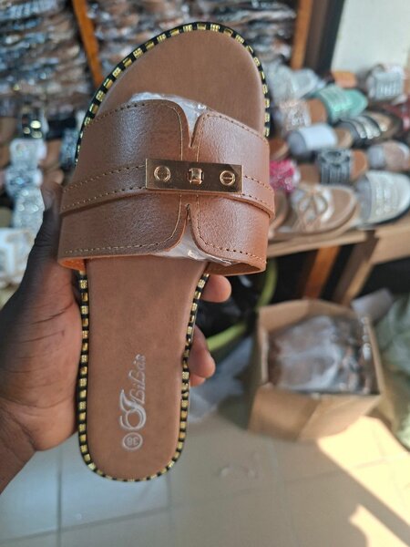 Stylish Women’s Slide Sandals