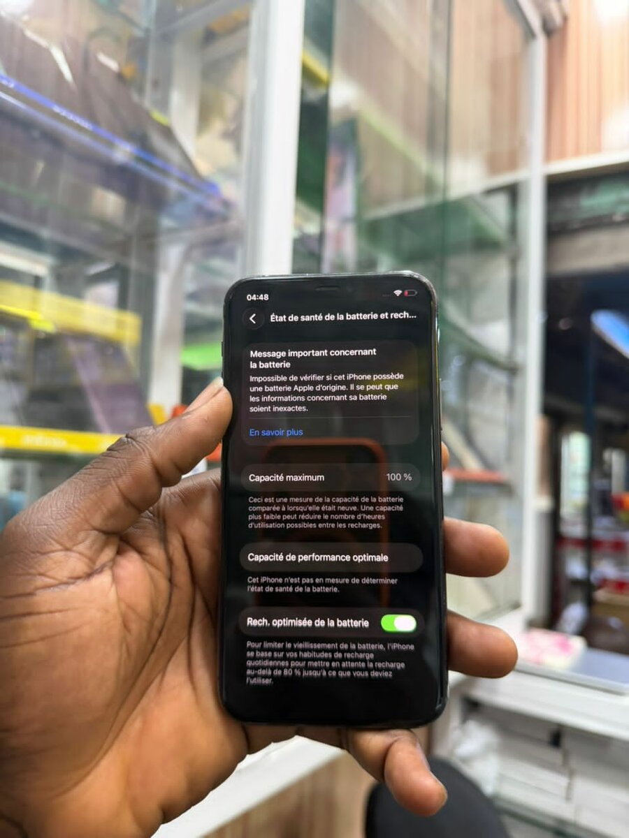 iphone 11 pro 64Go tout passe