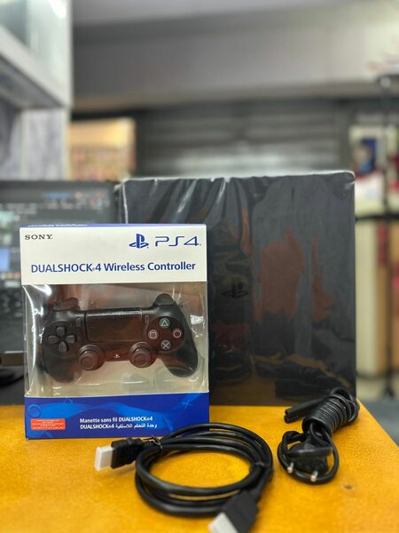 Console PlayStation 4 Slim 500 Go