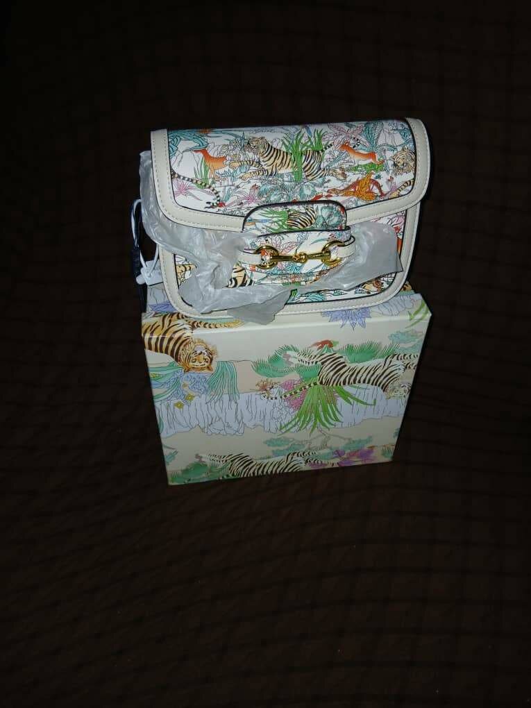 Sac à main élégant en toile imprimée