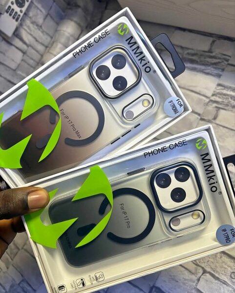 Coque MagSafe pour iPhone 14