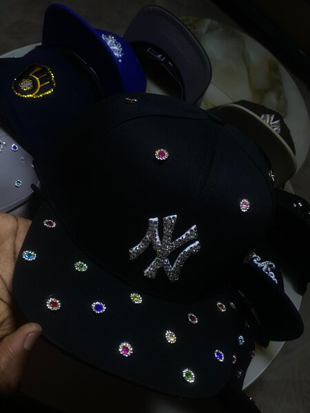 Casquette noire strass