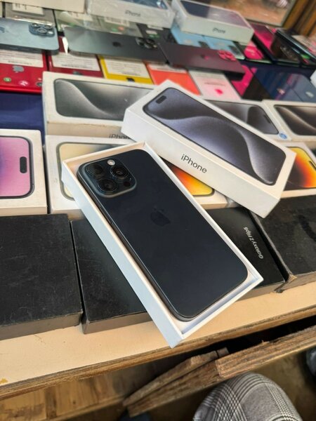 15 pro max 256giga 2puces