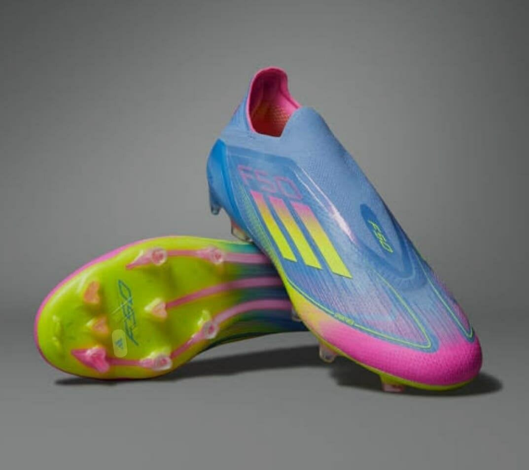 Chaussures de Foot Multicolores
