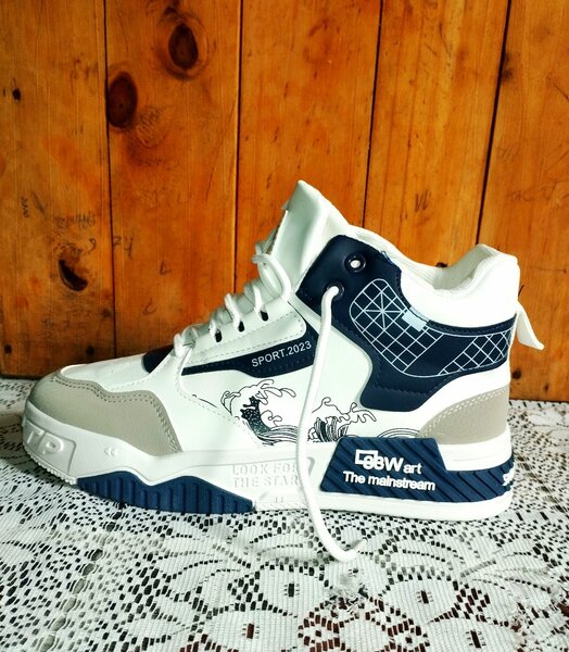 Chaussures montantes en cuir pour hommes