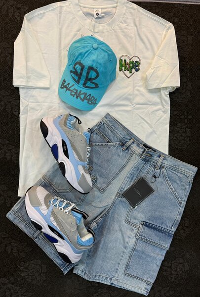 Ensemble streetwear chic