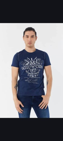 T-shirt bleu pour homme avec motif