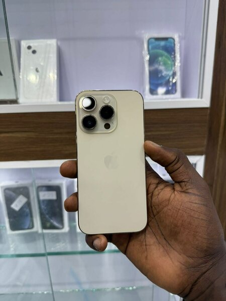 14pro écran changer 256g propr