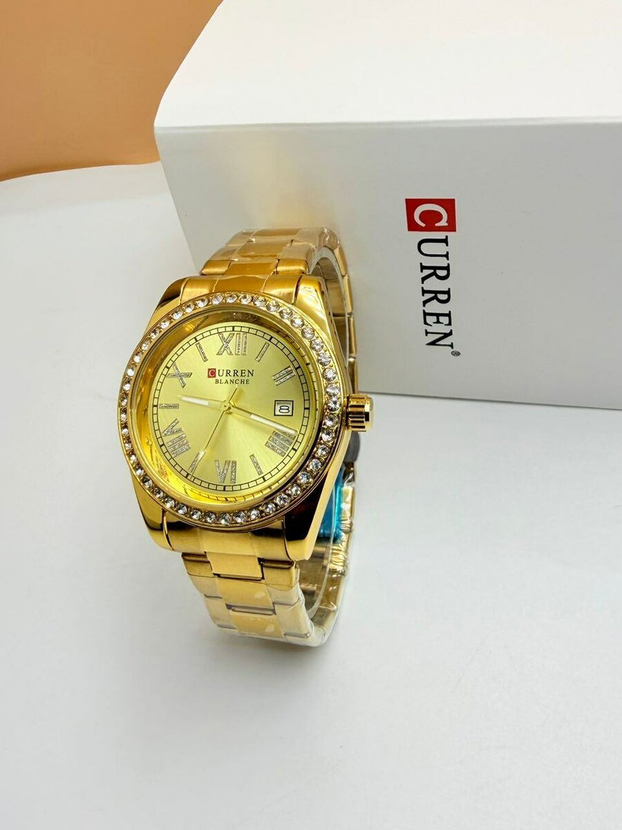 Montre en acier inoxydable élégante