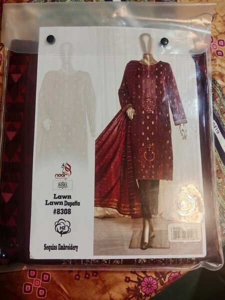 Noor Fabrics Lawn