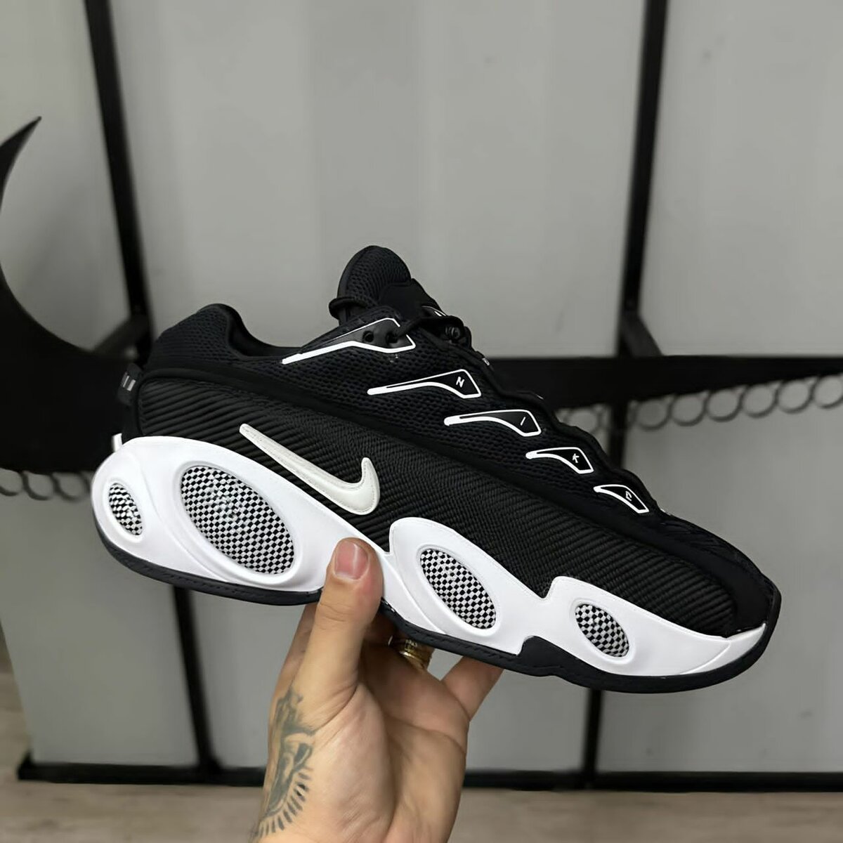 Baskets Nike Noires Modernes