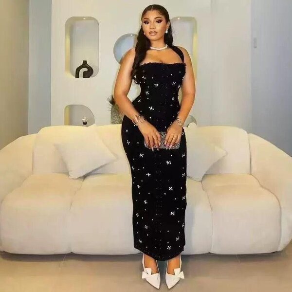 Robe Noire Éblouissante Femme