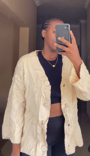 Short knitted cardigan with buttons in yellow size:M/L