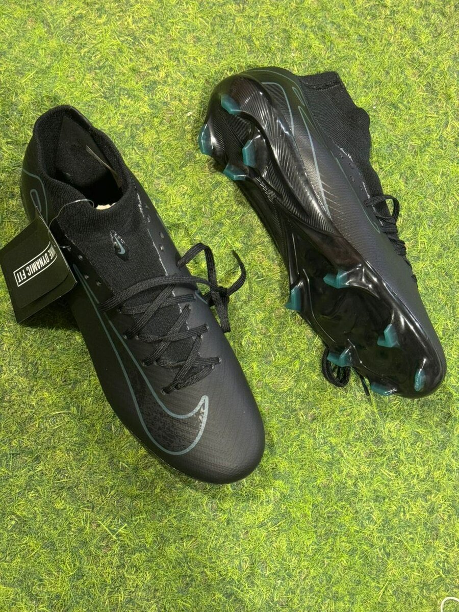 Nike Chaussures de Football Homme