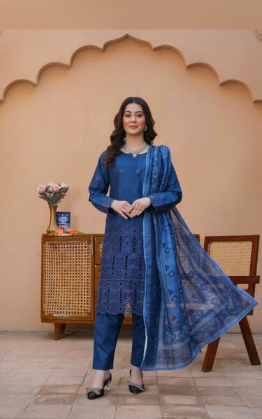 Ladies suit