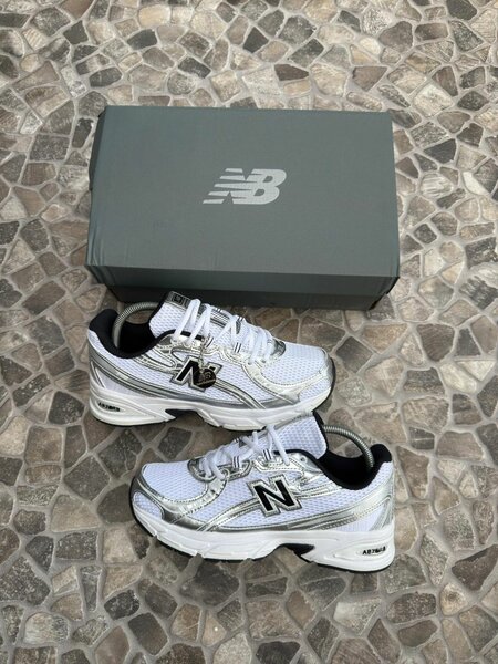 Baskets New Balance argent