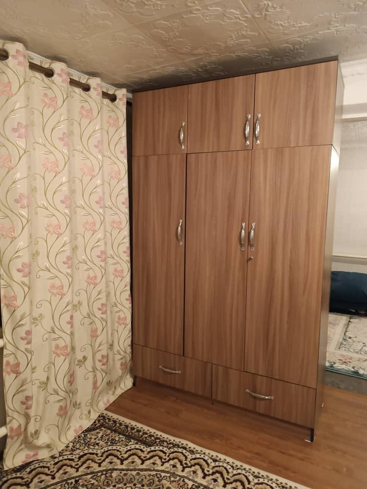 Шкаф в отличном состоянии, 11000 сом( есть торг)