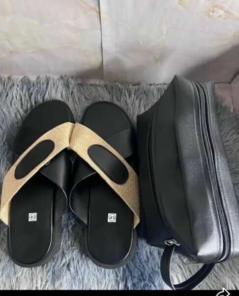 Set de sandales et pochette