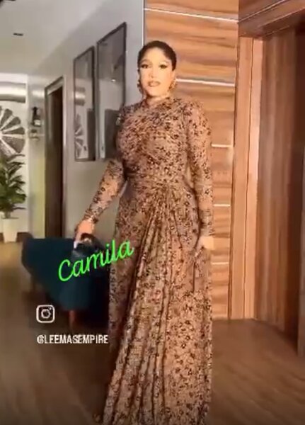 Robe longue à manches longues