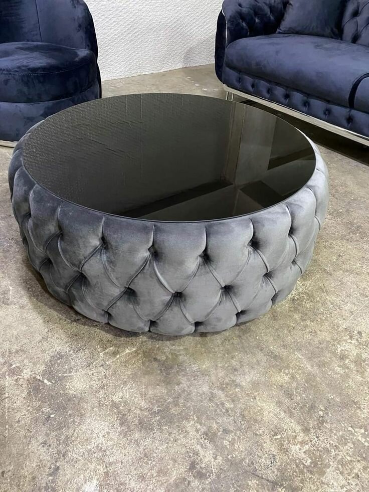 Tables basses en velours