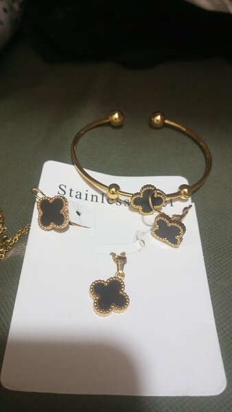 Élégant ensemble bijoux trèfle