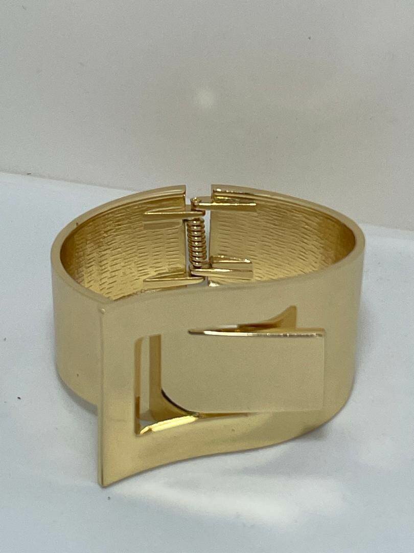 Bracelet manchette doré élégant