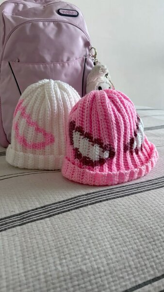 Bonnets en tricot doux