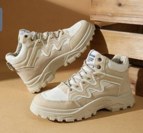 Chaussures de randonnée robustes