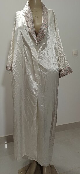 Luxueux peignoir en soie