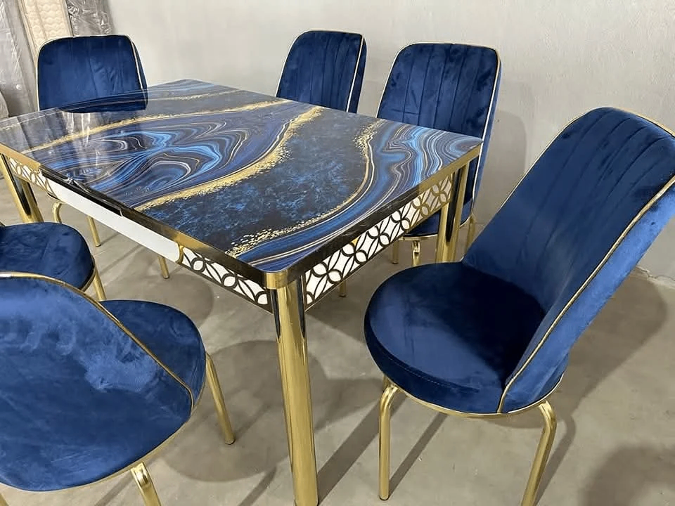 Ensemble table et chaises