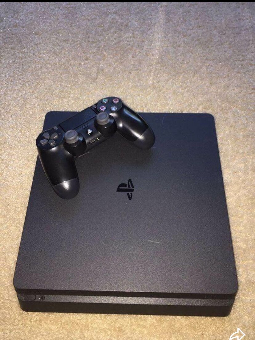 Ps4 puissante machine + cadeau