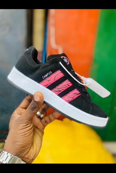 Adidas Campus noir et rose