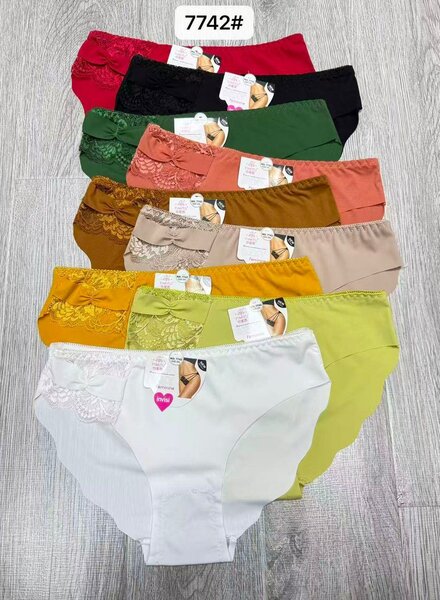Culottes en dentelle multicolores