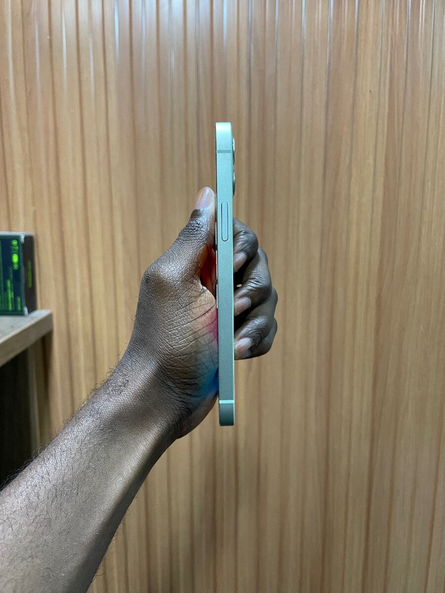 IPHONE 12 SIMPLE 128Go QUASI NEUF