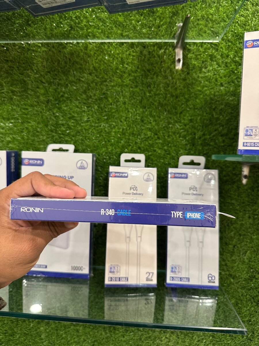 Ronin R-340 USB TO iPhone LIGHTNING