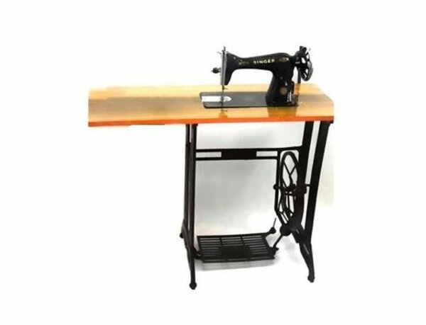 Machine à coudre Singer ancienne