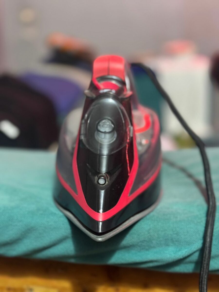 Fer à repasser puissant Decakila