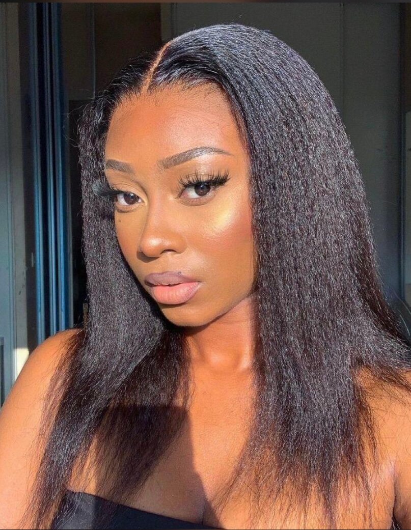 Perruque en dentelle noire naturelle