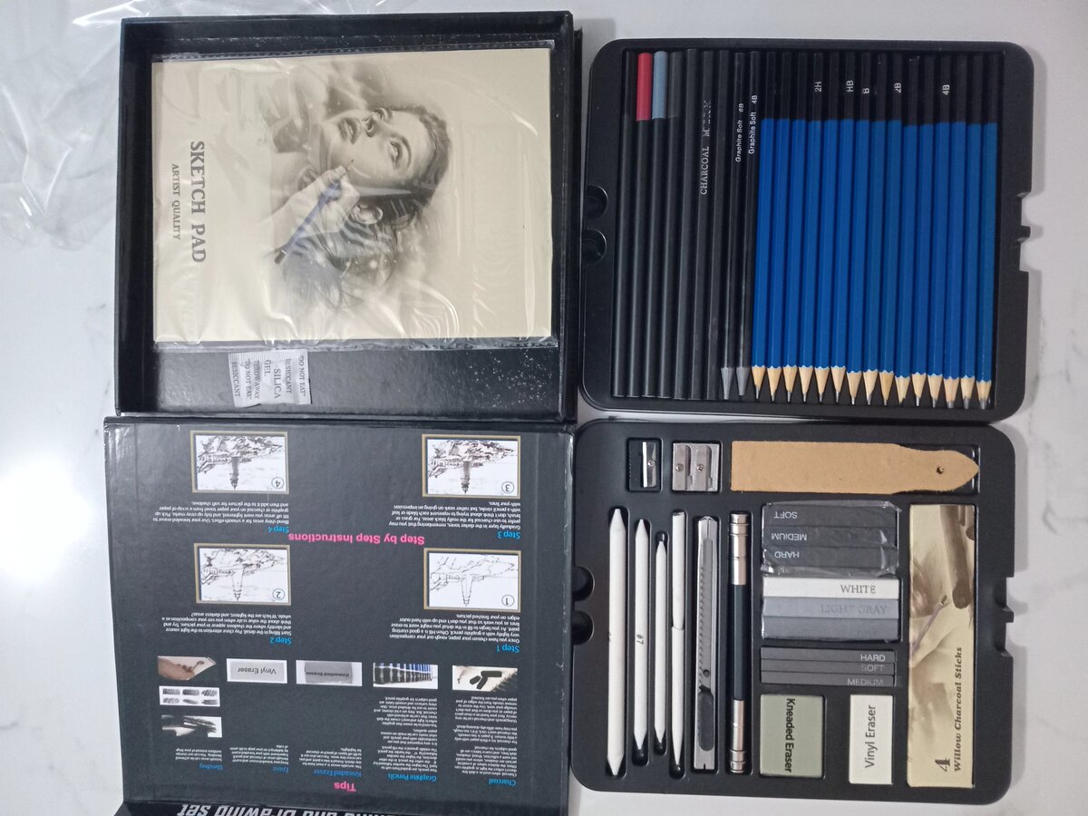 Set de dessin 50 pièces HWook