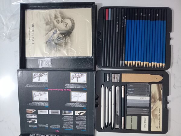 Set de dessin 50 pièces HWook