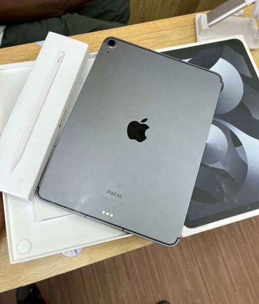 iPad Air Wi-Fi + Apple Pencil