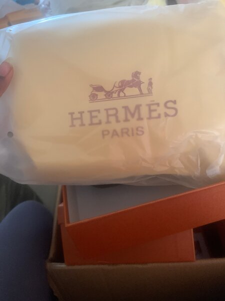 Sac à main en cuir noir élégant