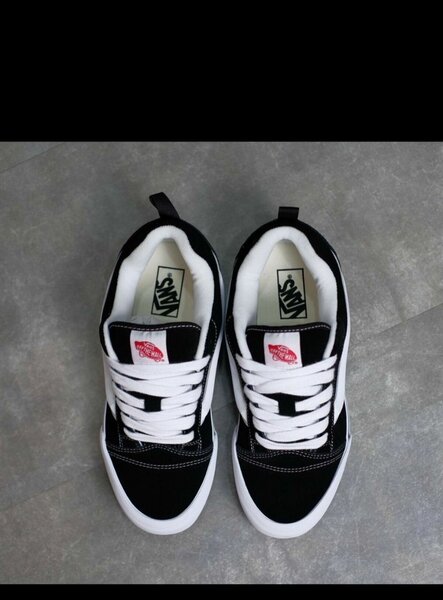 Chaussures tendance en toile