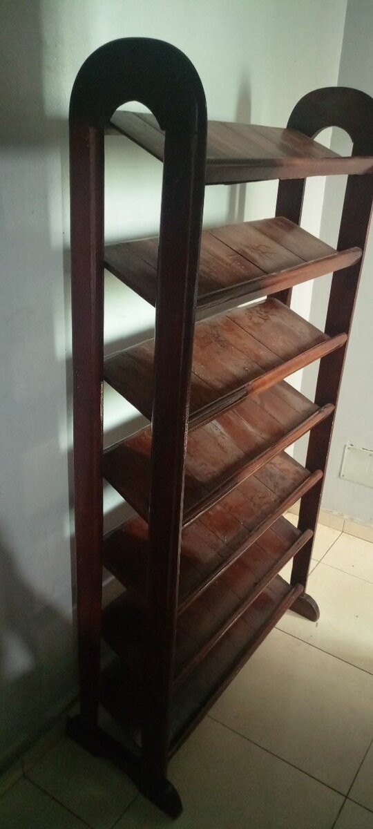 Étagère en bois rustique