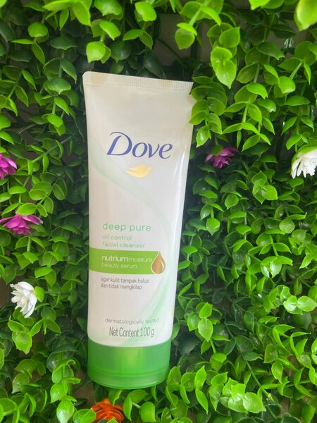 Nettoyant Visage Deep pur dove